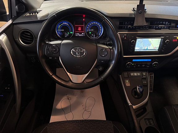 Toyota Auris 9 of 9