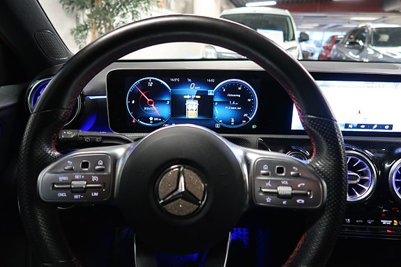 Mercedes-Benz A200 10 of 11