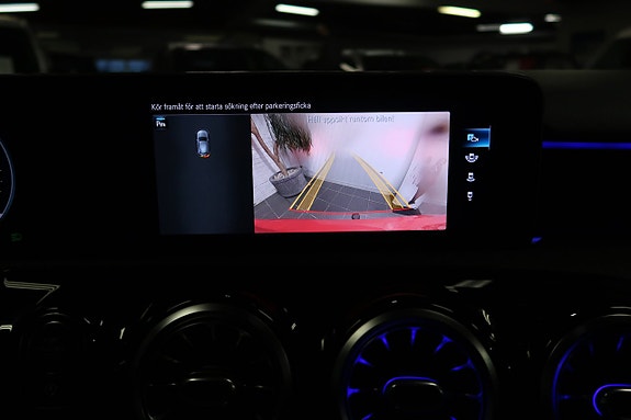 Mercedes-Benz A200 8 of 11