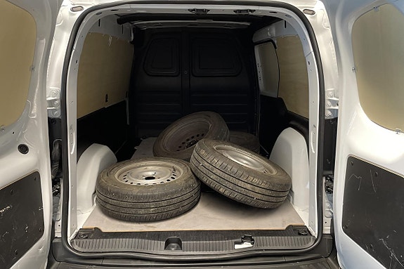 Mercedes-Benz eCitan 15 of 20