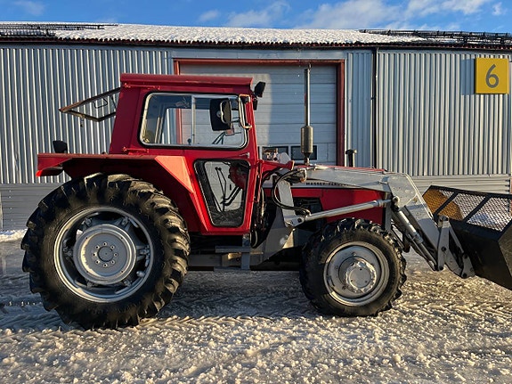 MASSEY FERGUSSON 590 BERGSJÖ LASTARE