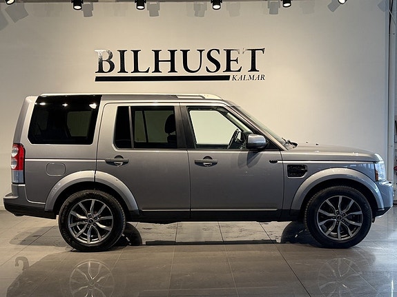 Land Rover Discovery 4 2 of 5