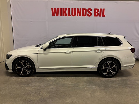Volkswagen Passat 2 of 5