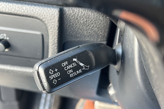 Volkswagen Touareg 28 of 29