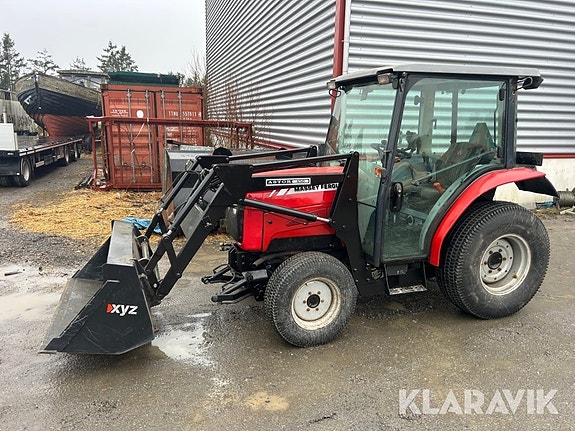 Kompakttraktor Massey Ferguson 1540 FQC med l