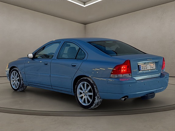 Volvo S60 3 of 5