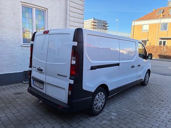Renault Trafic 8 of 27