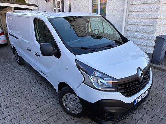 Renault Trafic 4 of 27