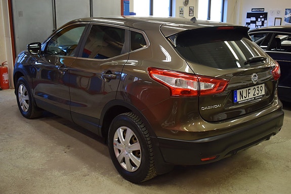 Nissan Qashqai 4 of 5