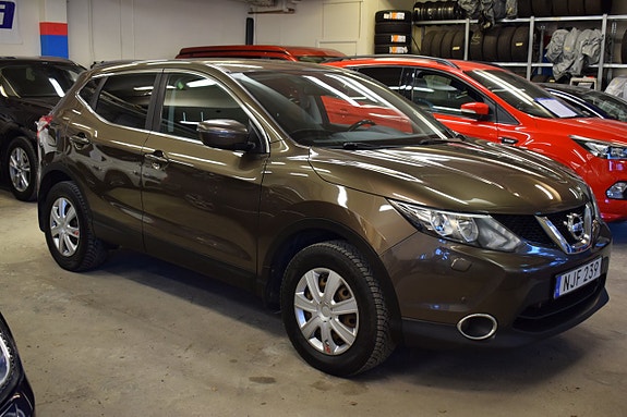 Nissan Qashqai 2 of 5