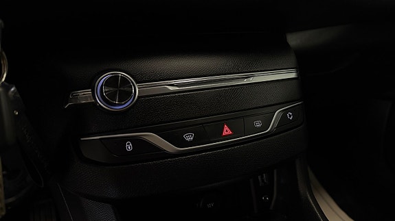 Peugeot 308 15 of 23