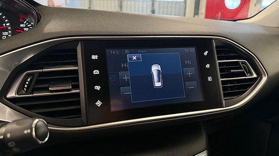 Peugeot 308 17 of 23