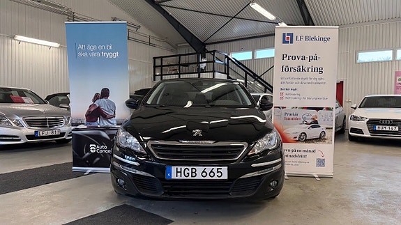 Peugeot 308 3 of 23