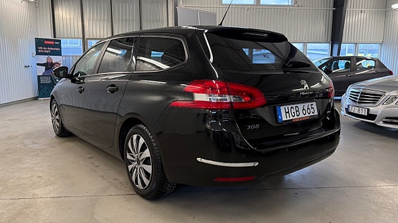 Peugeot 308 6 of 23