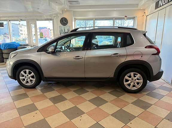 Peugeot 2008 4 of 5
