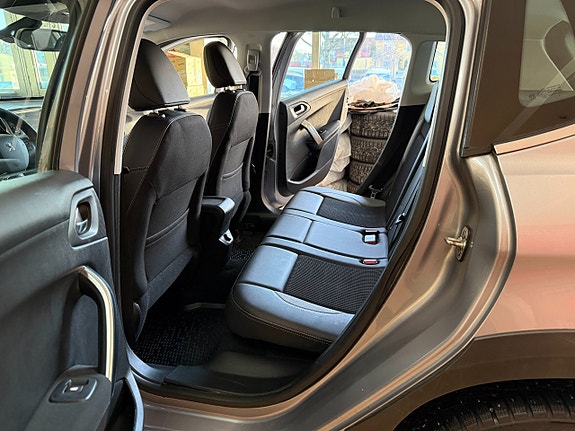Peugeot 2008 21 of 26