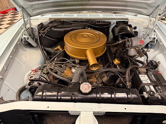 Chrysler New Yorker 26 of 28