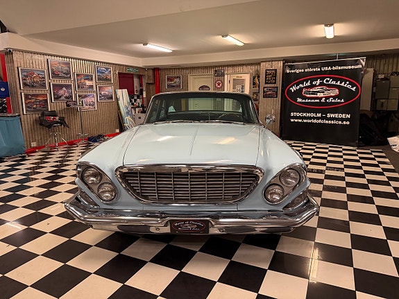 Chrysler New Yorker 2 of 5