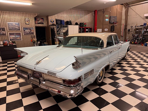 Chrysler New Yorker 10 of 28
