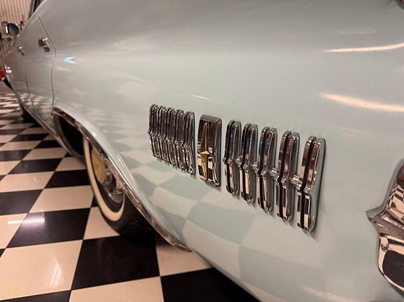 Chrysler New Yorker 9 of 28