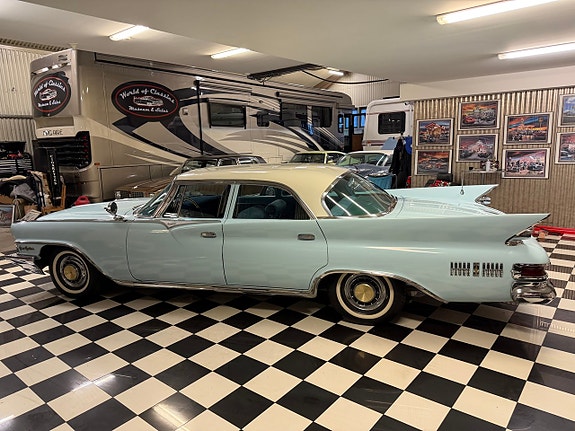 Chrysler New Yorker 4 of 5