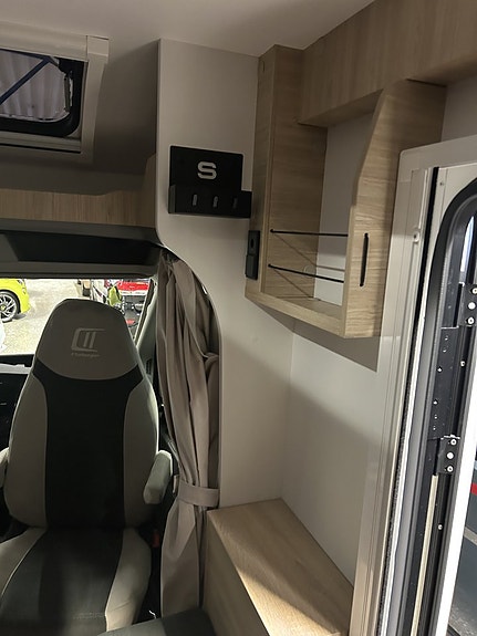 CHALLENGER S217 Sport Edition M26 - Ford Transit 2.0L 165 HK 9 of 21