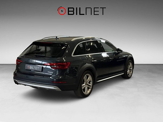 Audi A4 allroad 2 of 5