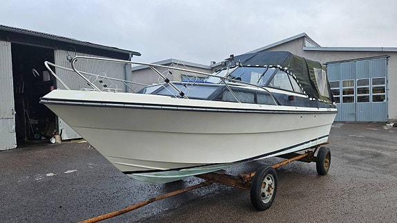 Scand 26 HC Volvo Penta AQ290 Lite arbete krävs 2 of 12
