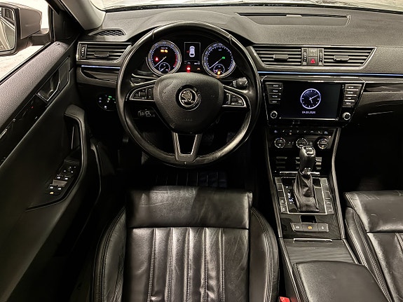 Skoda Superb 15 of 28