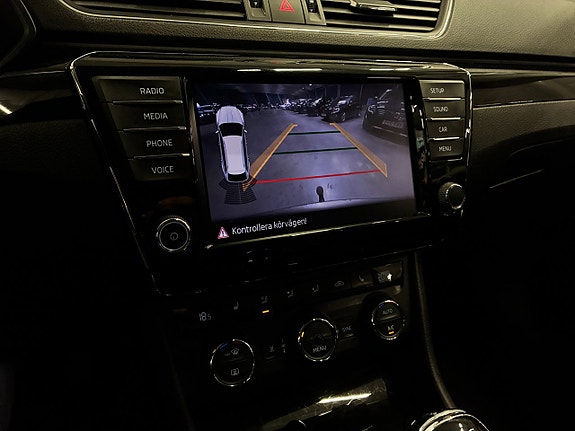 Skoda Superb 21 of 28