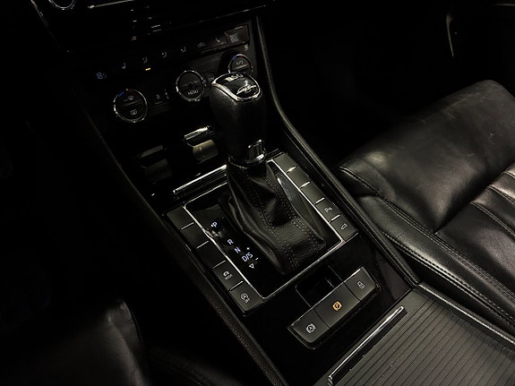 Skoda Superb 19 of 28
