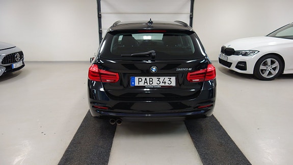 BMW 320 7 of 12