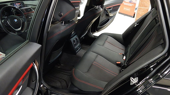BMW 320 11 of 12