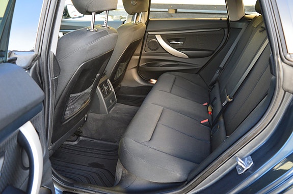 BMW 320 9 of 11