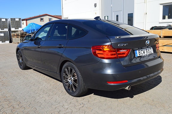 BMW 320 4 of 11