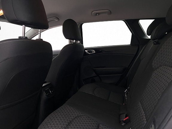 Kia Ceed 25 of 30