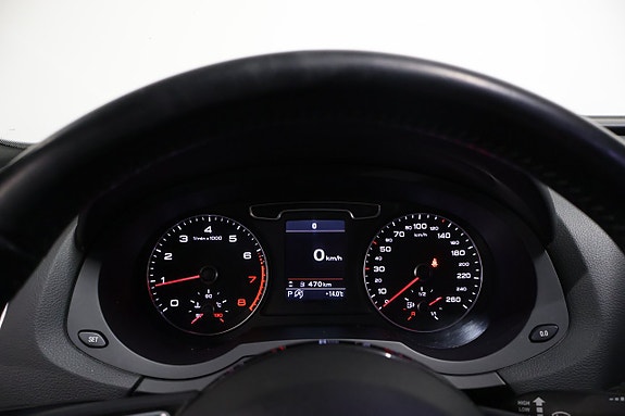 Audi Q3 17 of 22