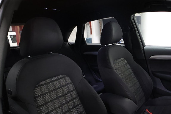 Audi Q3 14 of 22