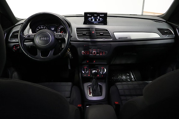 Audi Q3 10 of 22