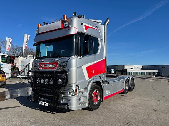 Scania R650 V8 6x4 Dragbil, Manuell, Cowboy inred, Euro 6