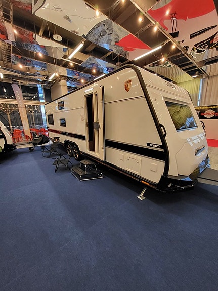 Polar Chimera 730 FDCL - Står på Stockholm husvagn husbil!