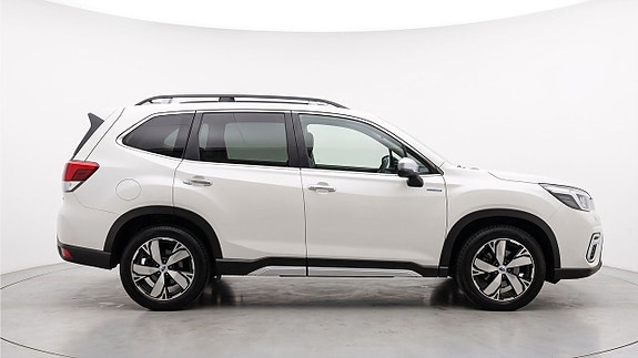 Subaru Forester 4 of 5