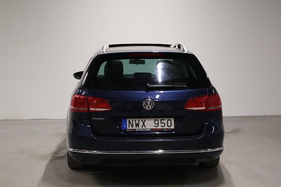 Volkswagen Passat 6 of 18