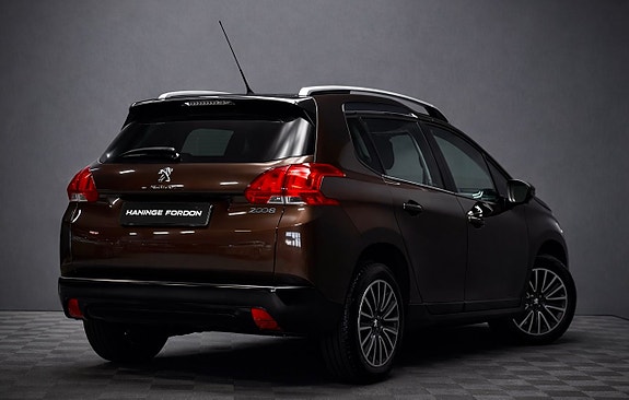Peugeot 2008 4 of 5