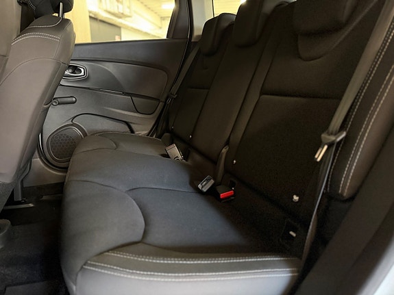 Renault Clio 12 of 21