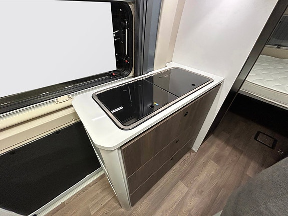 Benimar Benivan 144 PS 600 AUTOMAT Adaptiv-FARTHÅLLARE DIESELVÄRMARE Solcell 599cm lång 11 of 30