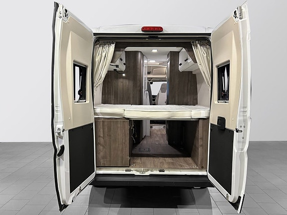 Benimar Benivan 144 PS 600 AUTOMAT Adaptiv-FARTHÅLLARE DIESELVÄRMARE Solcell 599cm lång 19 of 30