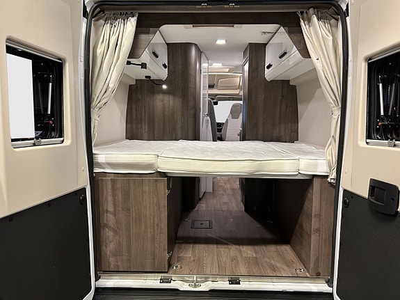 Benimar Benivan 144 PS 600 AUTOMAT Adaptiv-FARTHÅLLARE DIESELVÄRMARE Solcell 599cm lång 20 of 30