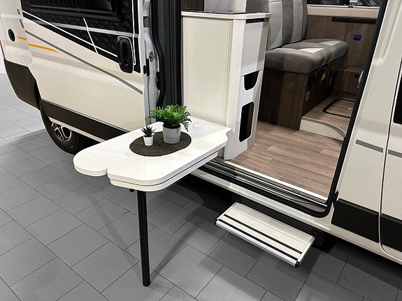 Benimar Benivan 144 PS 600 AUTOMAT Adaptiv-FARTHÅLLARE DIESELVÄRMARE Solcell 599cm lång 24 of 30