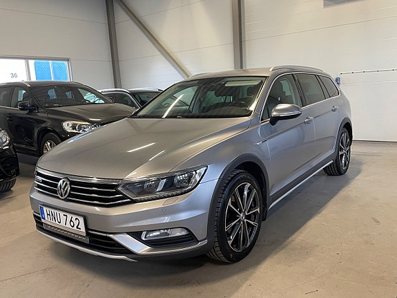Volkswagen Passat Alltrack 4 of 5